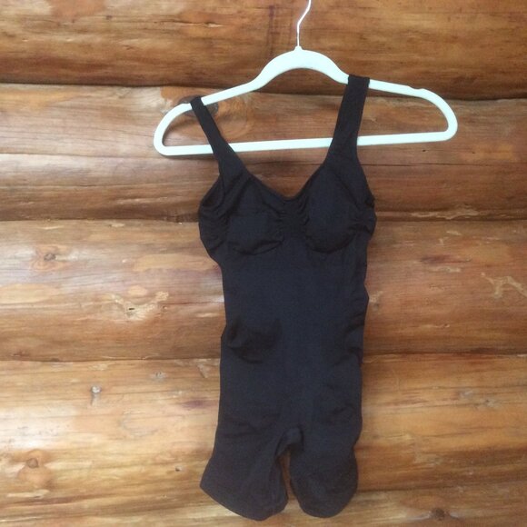 Yitty Black Nearly Naked Shapewear Mid Thigh Under Garment Bodysuit Size XL/XXL - Picture 1 of 3